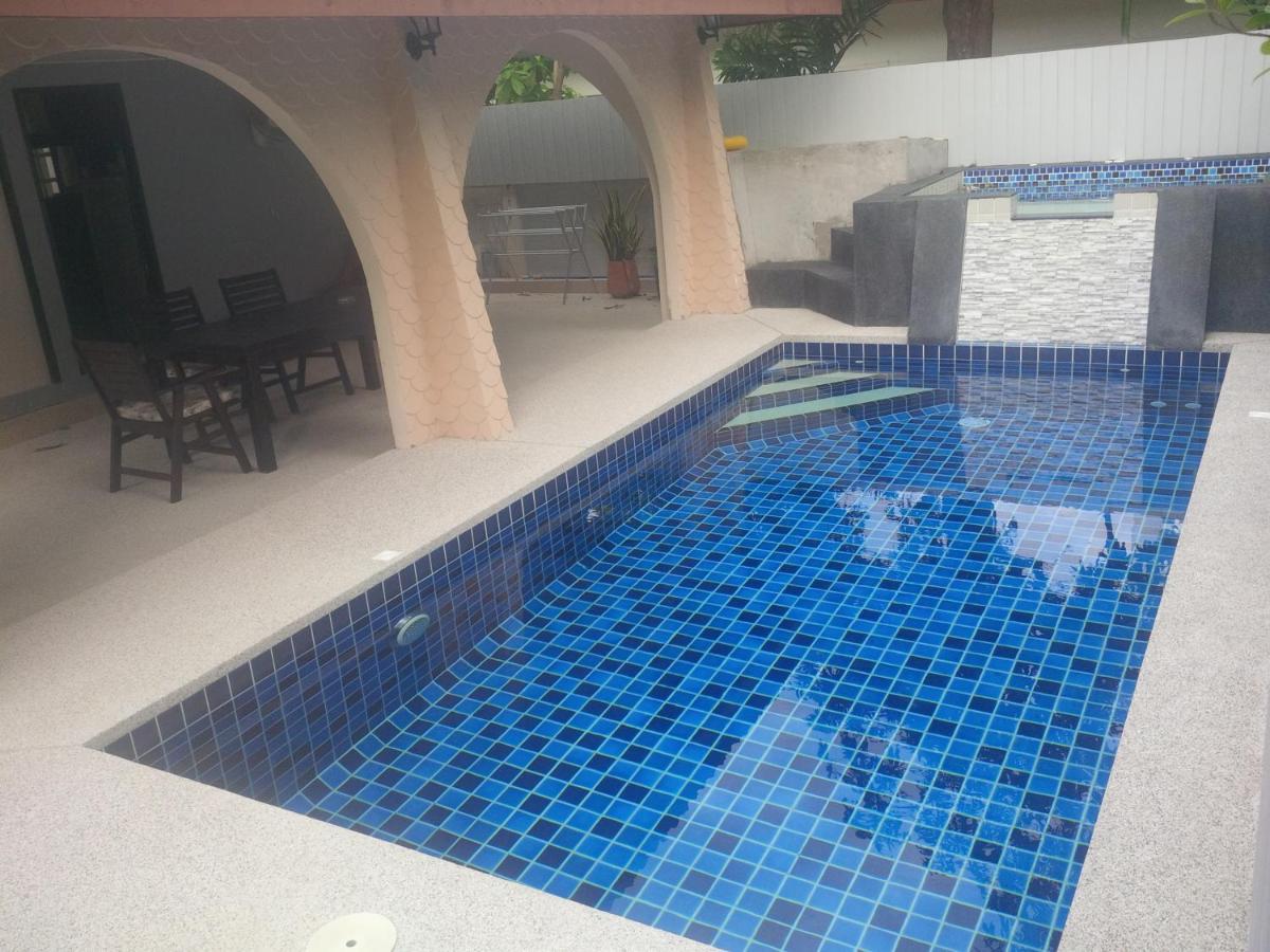 Villa Rosa With Private Pool And Jacuzzi 100M To Beach Pattaya ภายนอก รูปภาพ